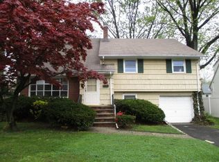 157 Hamilton Rd, Teaneck, NJ 07666