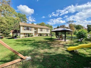 42 Victor Ln, Poughkeepsie, NY 12601