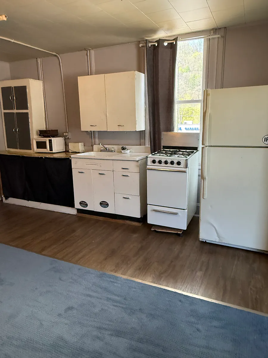 Building Photo - 405 Horner St #13