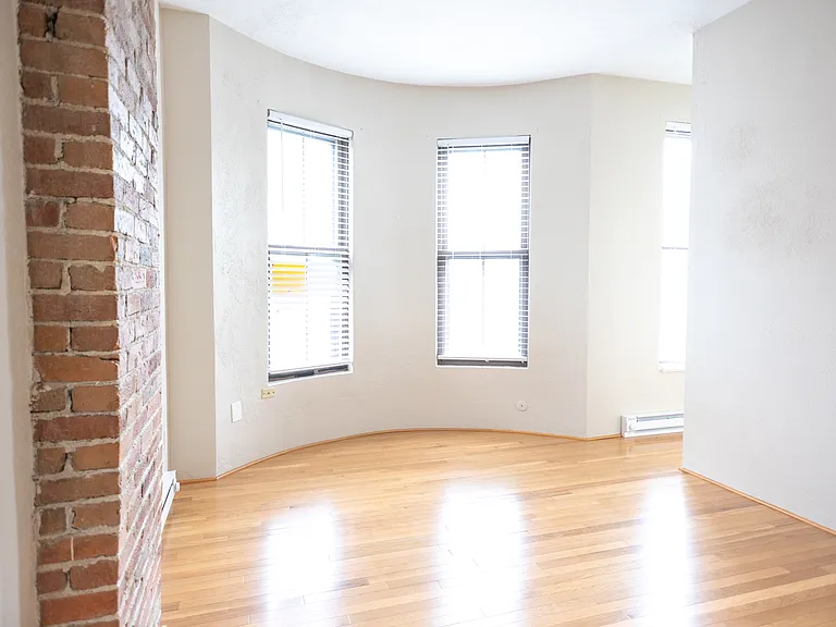 32 Shurtleff St #2 — Photo 5