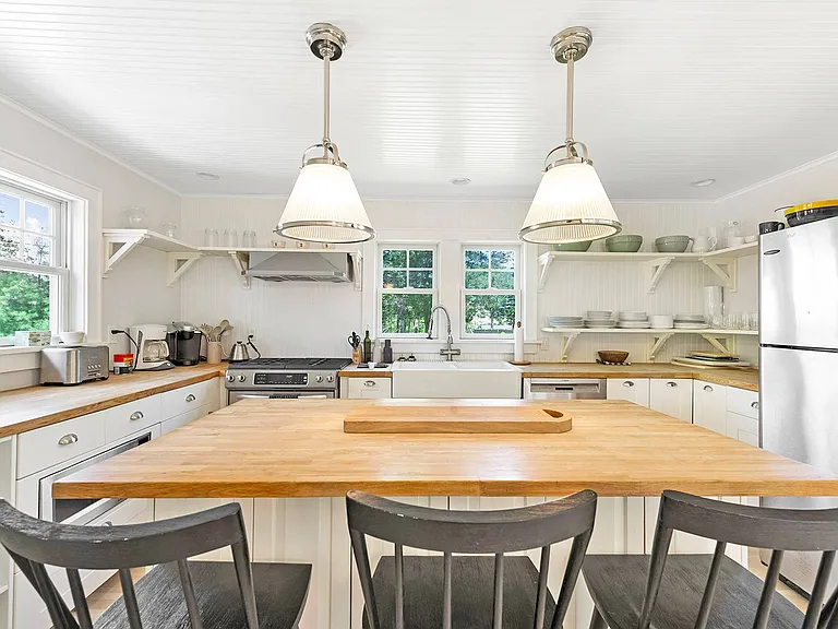 14 Oak Ln — Photo 12