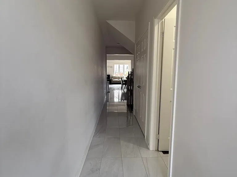 267 Great Falls Blvd — Photo 5