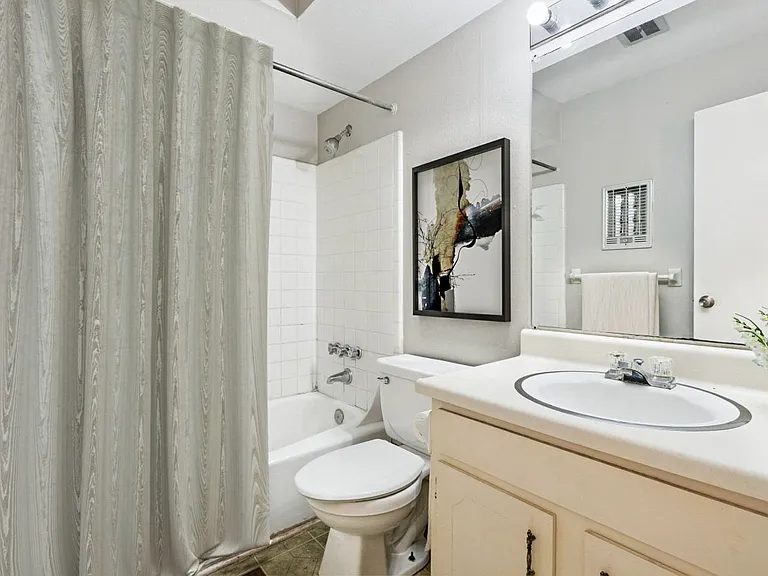 4002 Georgetown Dr — Photo 11