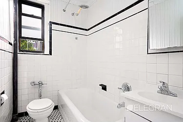 Rented by (Legacy) Elegran