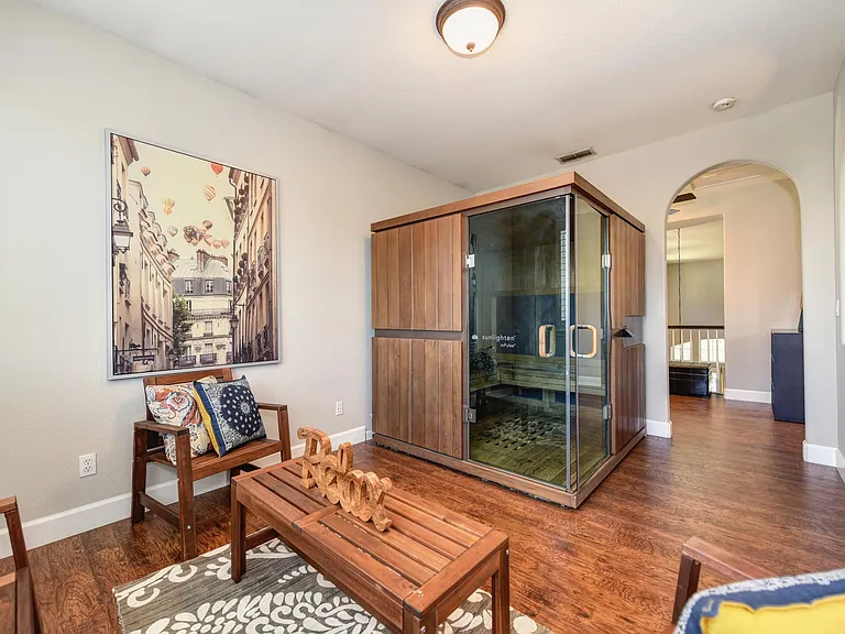 4709 Wyndview Dr — Photo 5