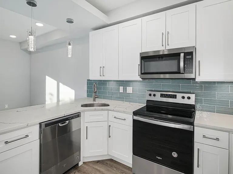 1302 N Marshall St #2 — Photo 13