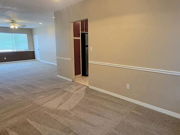 4th image of 3005 Walton St APT 4