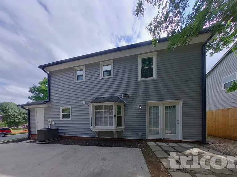8339 Mission Hills Rd — Photo 15