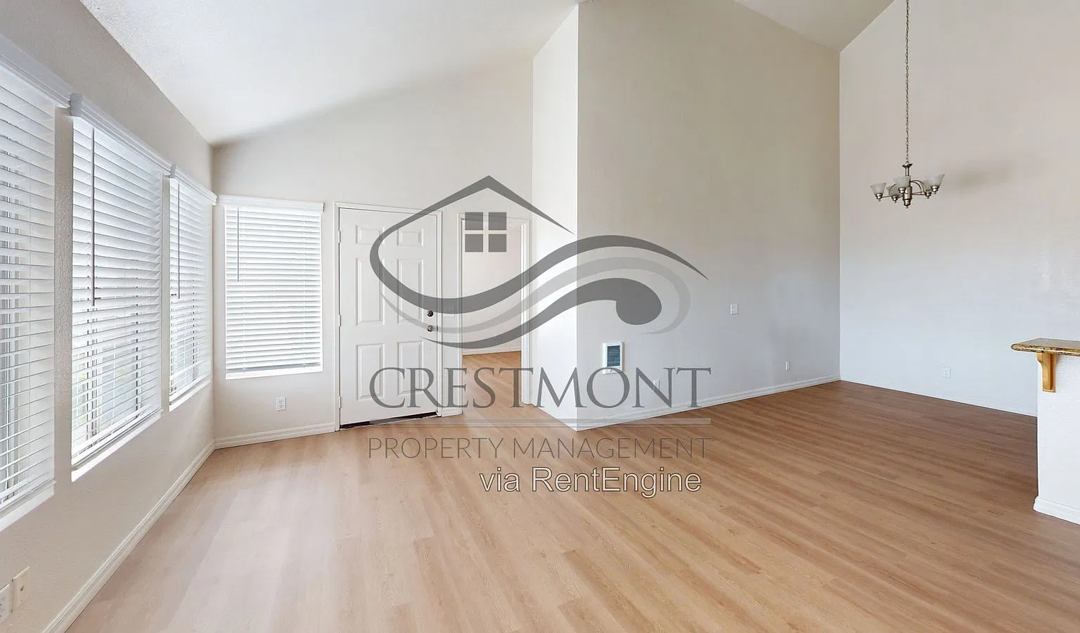 3 bed, 2.0 bath, 1028 sqft, $2,995 — Photo 3