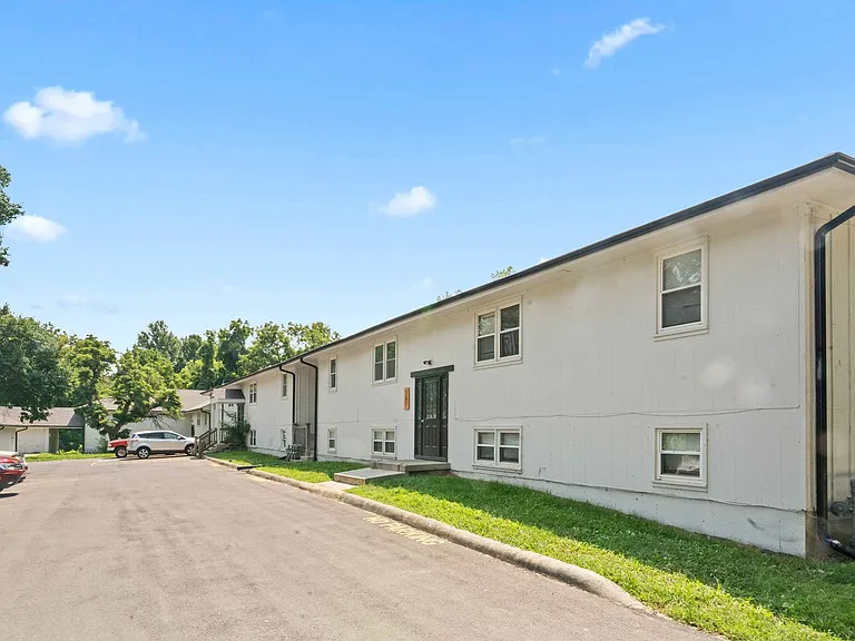 501 Vilas St — Photo 30
