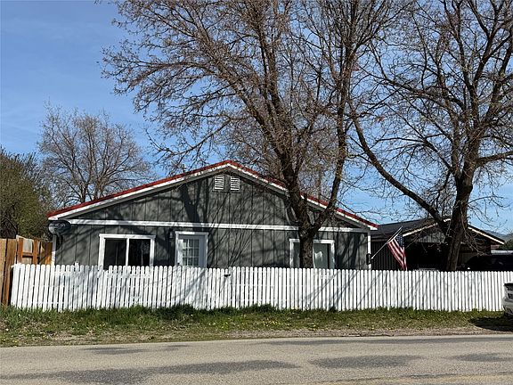 3rd image of 804 S 5th Ave