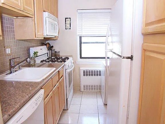 5th image of 196-42 69th Ave #1