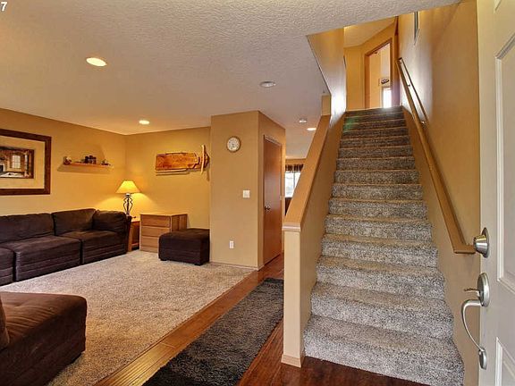 5th image of 10308 NE 53rd Ave