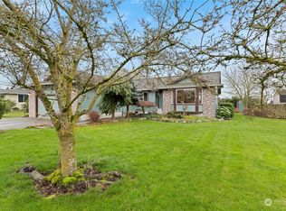 16906 Hall Pl, Mount Vernon, WA 98273