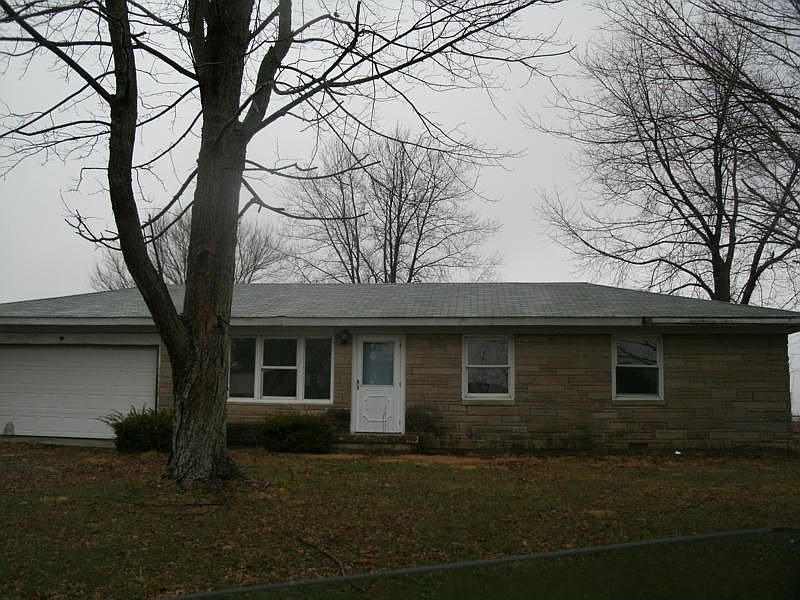 1st image of 503 W Dwain Vlg
