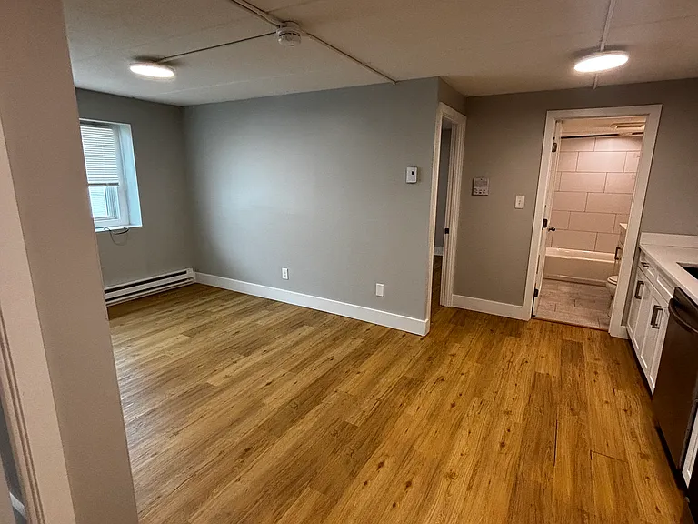 89 Woodrow Avenue — Photo 13