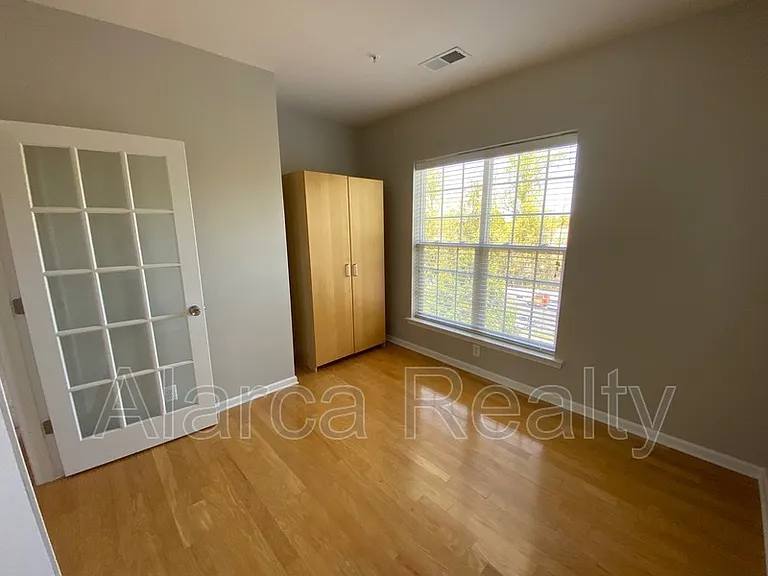 3282 Margellina Dr — Photo 8
