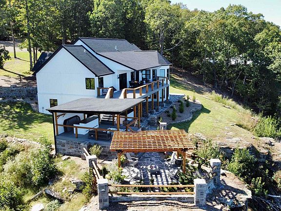4th image of 2187 Diamond Bluff Rd