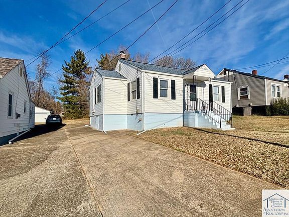 5th image of 107 Roselawn Hts