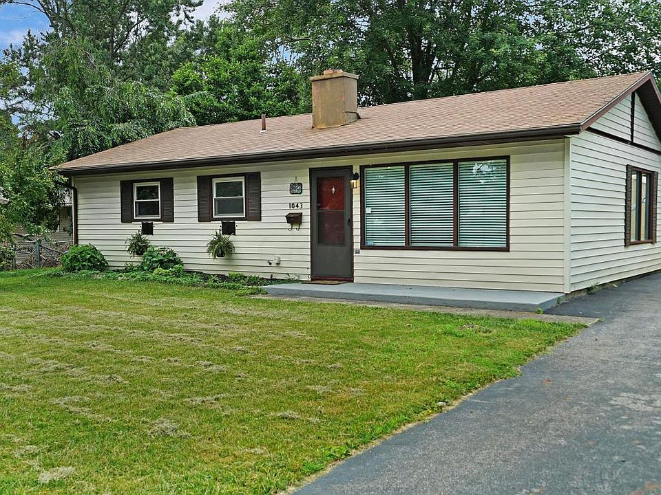 1st image of 1043 Pleasant Dr