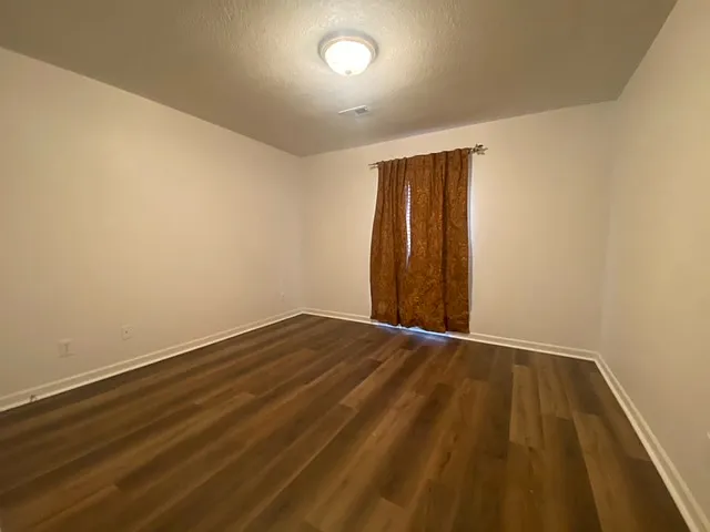 105 Maple Oak Dr — Photo 7