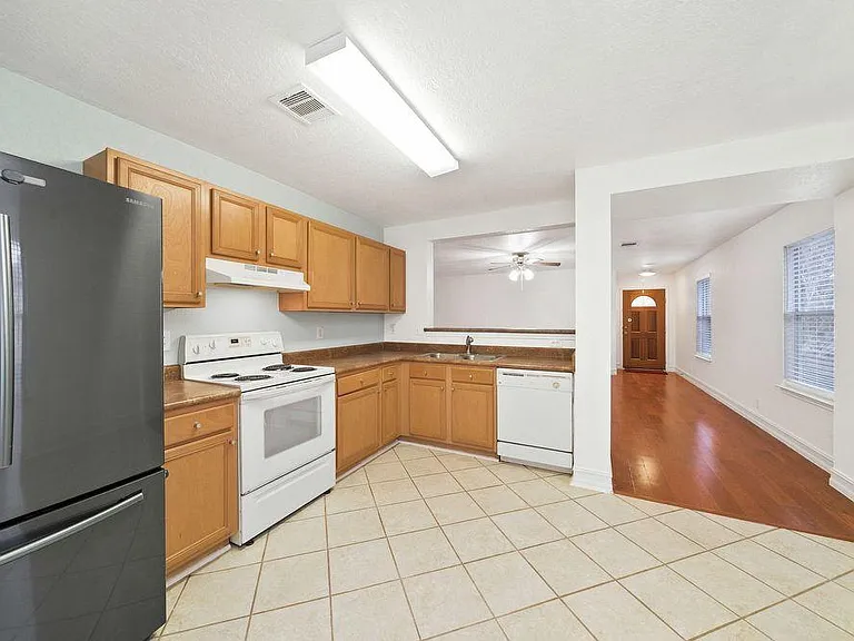 10215 Tiger Bay — Photo 13
