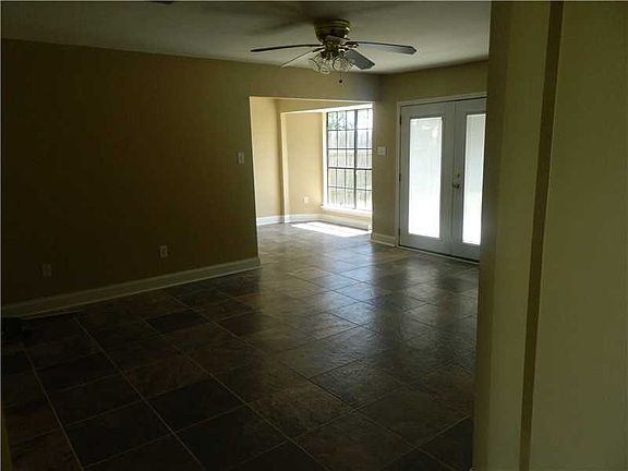 3rd image of 14060 Kingswood Dr