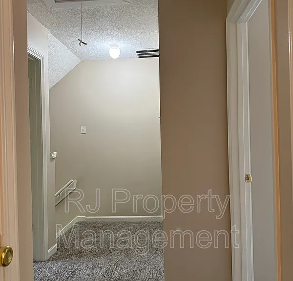3400 Lord Dunmore Cv — Photo 28