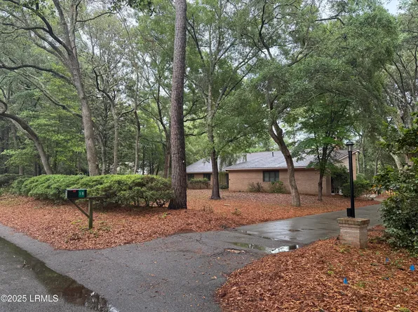 18 Meadowlark St, Beaufort, SC 29907