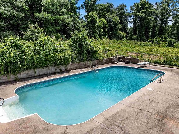 2nd image of 230 Anita Dr