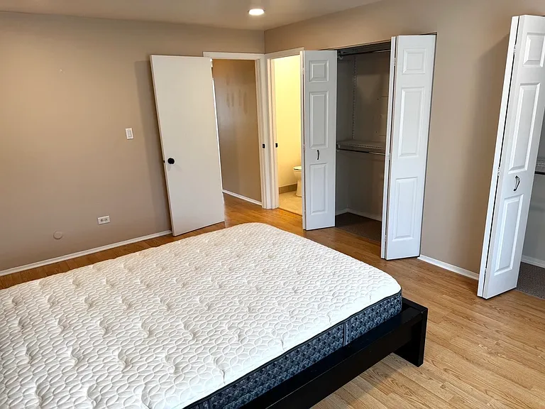 2215 Nichols Rd #C — Photo 8