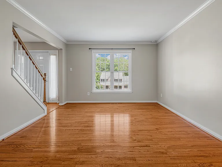 3924 Liberty Point Dr — Photo 10