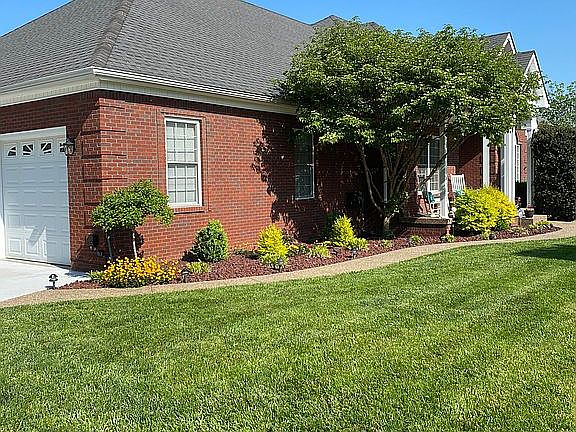 2nd image of 118 Creekside Dr