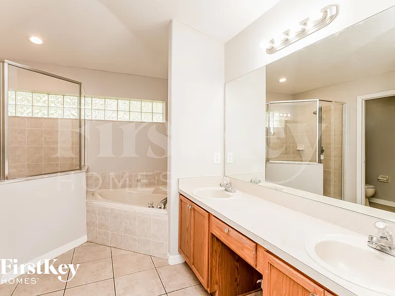 1521 Clapton Dr — Photo 11