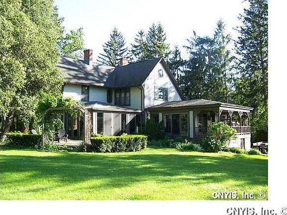 3rd image of 8 Ledyard Ave
