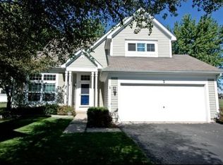 7 Lincoln Ct, South Elgin, IL 60177