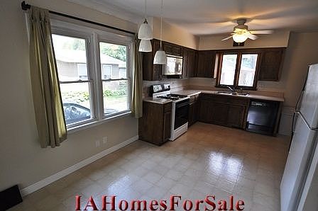 Dining Area - Previously a four person table was there with plenty of space to give you an idea of the size