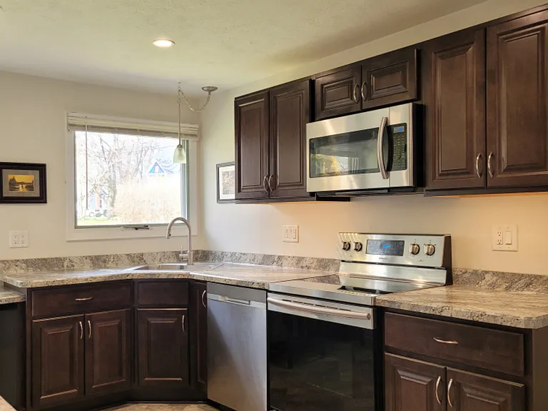 505 Ridge Rd #1 — Photo 1