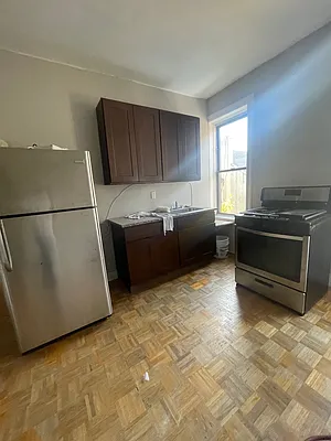 Rented by NYC LUXURY APT RENTALS CO LLC | media 4