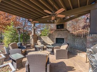 1129 Bromley Dr, Matthews, NC 28104