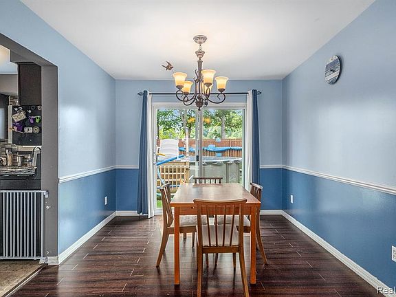 5th image of 26800 Coachlight St