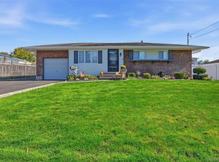71 W 14th Street, Deer Park, NY 11729