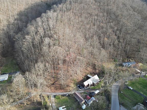 4th image of 9 Campbell Ln