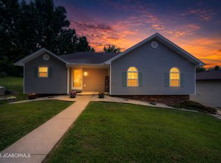 3923 Vickie Dr, Jefferson City, MO 65109