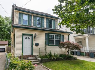 20 Starks Pl FLOOR 1, Lynbrook, NY 11563