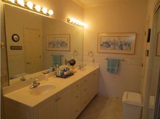 4162 Oak Pointe Dr, Gulf Breeze, FL 32563