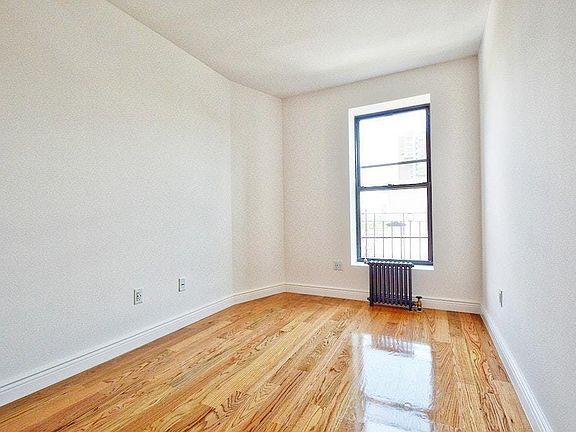 5th image of 500 W 110th St APT 5C