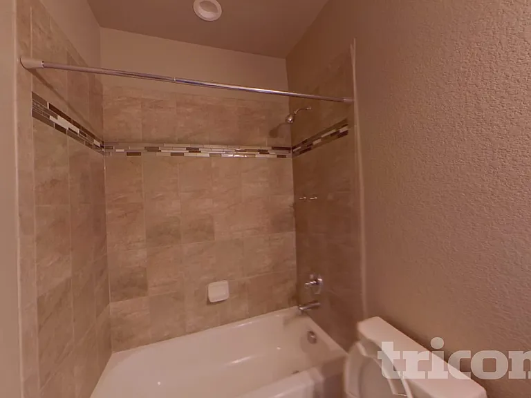 1804 Ruddlesway Dr — Photo 12