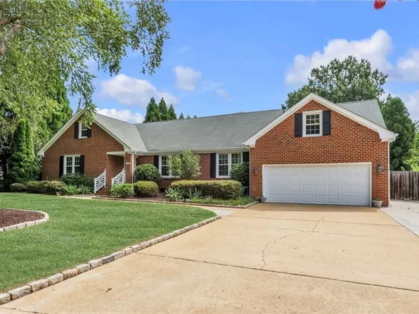1869 Eden Way, Virginia Beach, VA 23454