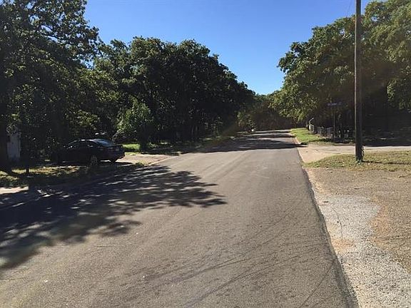 3rd image of 5605 Parliament Dr
